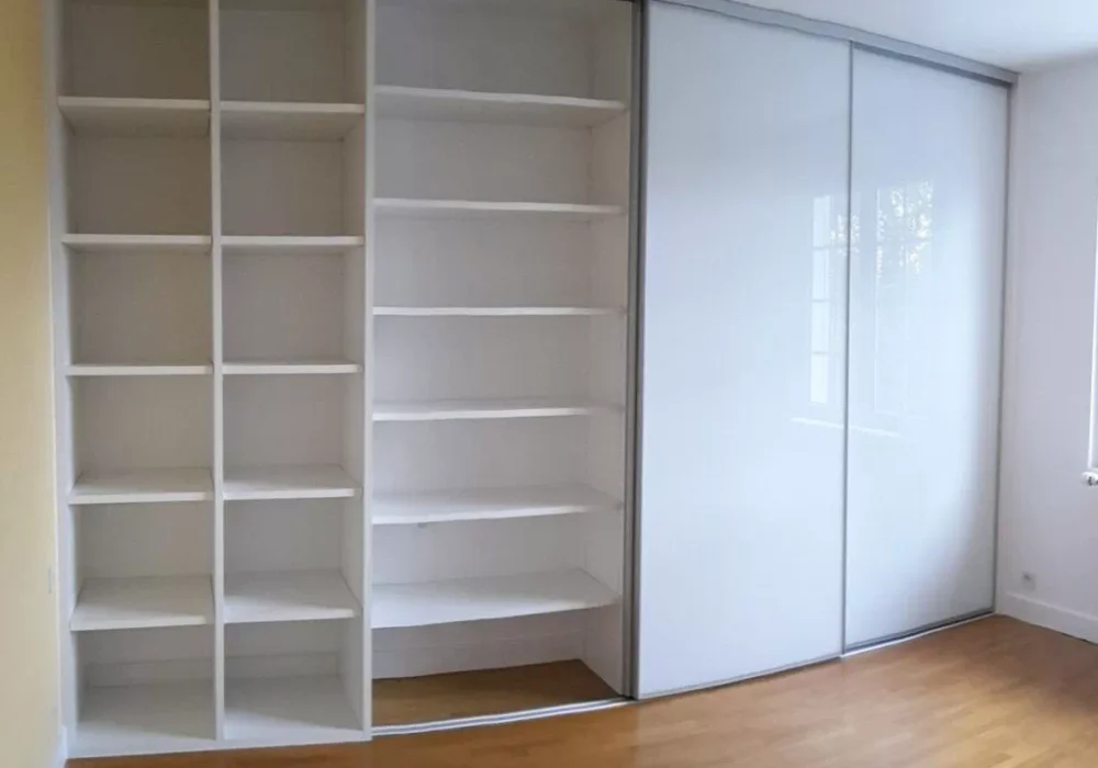 Réalisation d'aménagement intérieur par l'entreprise LEVOUX Pascal, menuisier à Châteauroux