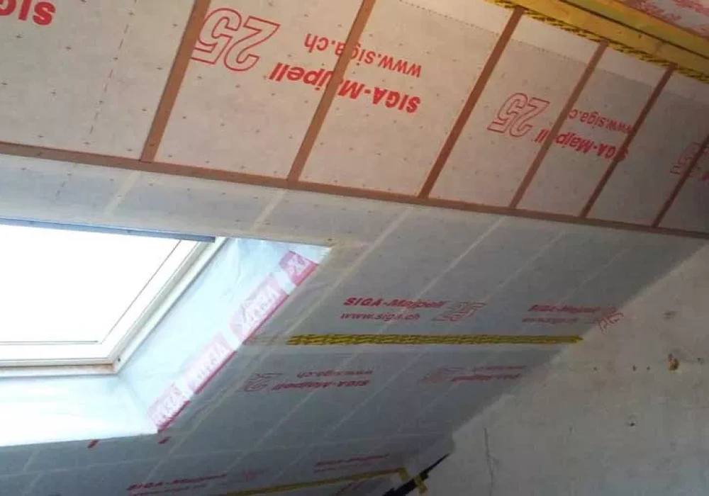 Réalisation d'isolation par l'entreprise LEVOUX Pascal, menuisier à Châteauroux