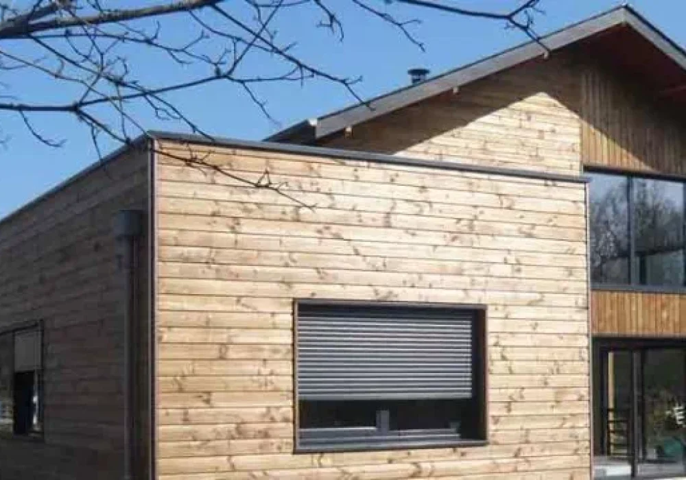 Réalisation d'isolation par l'entreprise LEVOUX Pascal, menuisier à Châteauroux